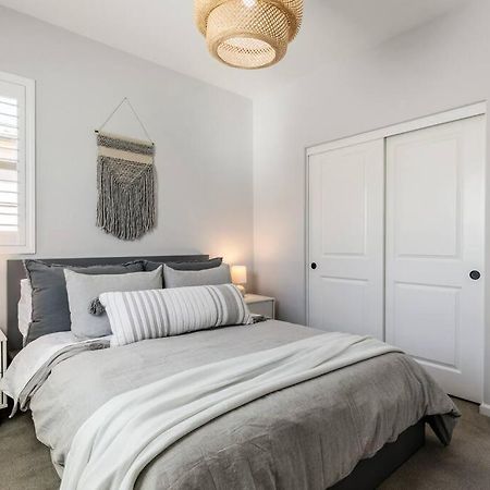 Goode Homes Luxury Villa With Community Pool And Spa Santa Clarita Exterior foto